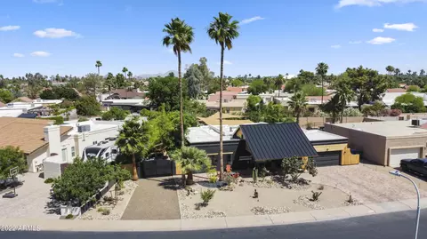View/Area - 1834 E Riviera Dr, Tempe, AZ 85282 photo 9 of 10