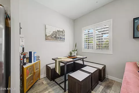 Dining - 8176 N 22nd Dr, Phoenix, AZ 85021 photo 1 of 1
