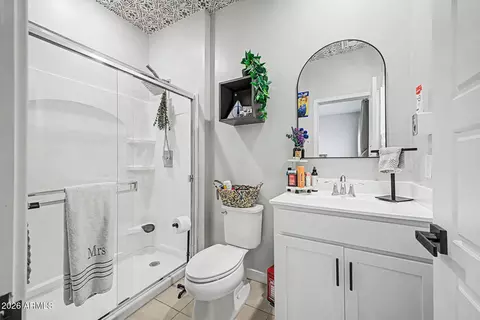 Bath - 8176 N 22nd Dr, Phoenix, AZ 85021 photo 3 of 3