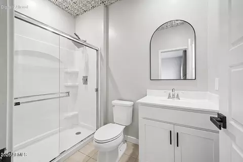 Bath - 8176 N 22nd Dr, Phoenix, AZ 85021 photo 4 of 5