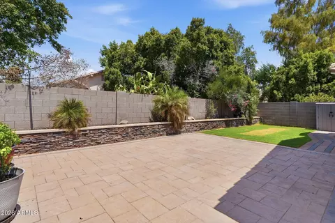 Exterior - 3960 E Pinon Ct, Gilbert, AZ 85234 photo 4 of 6