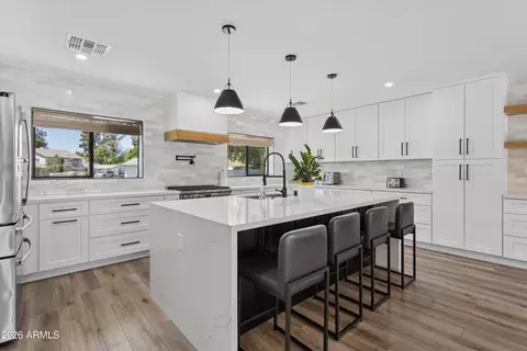 Kitchen - 504 W Harmont Dr, Phoenix, AZ 85021 photo 1 of 6
