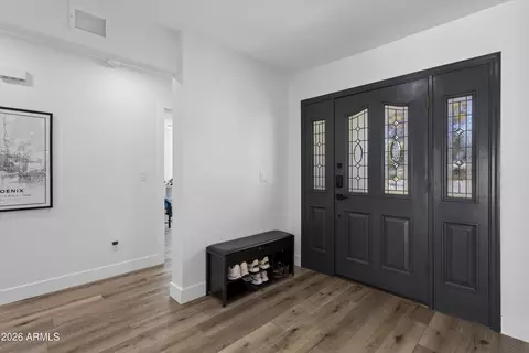 Entry Way - 504 W Harmont Dr, Phoenix, AZ 85021 photo 1 of 3