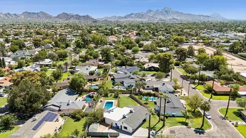 View/Area - 504 W Harmont Dr, Phoenix, AZ 85021 photo 2 of 2