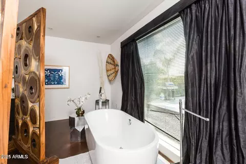 Bath - 5002 N 38th Pl, Phoenix, AZ 85018 photo 4 of 4