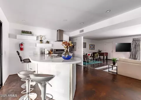 Kitchen - 5002 N 38th Pl, Phoenix, AZ 85018 photo 2 of 2