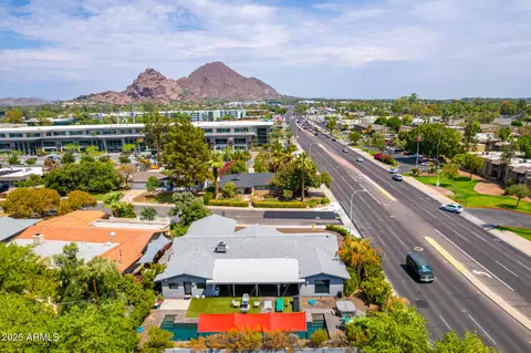View/Area - 5002 N 38th Pl, Phoenix, AZ 85018 photo 5 of 7