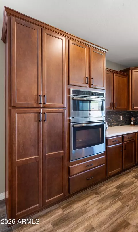 Kitchen - 10052 E Tamery Ave, Mesa, AZ 85212 photo 6 of 7