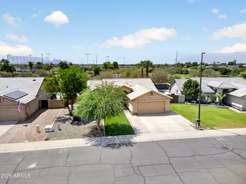 View/Area - 2155 E Sherri Dr, Gilbert, AZ 85296 photo 2 of 13