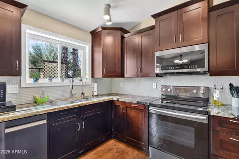 Kitchen - 2155 E Sherri Dr, Gilbert, AZ 85296 photo 3 of 3
