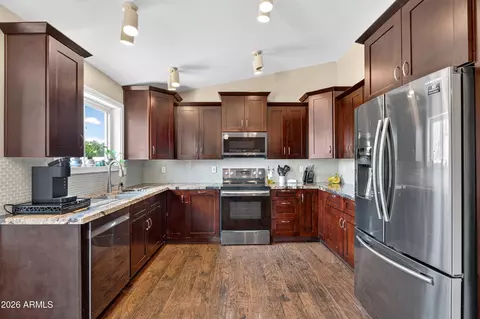 Kitchen - 2155 E Sherri Dr, Gilbert, AZ 85296 photo 2 of 3