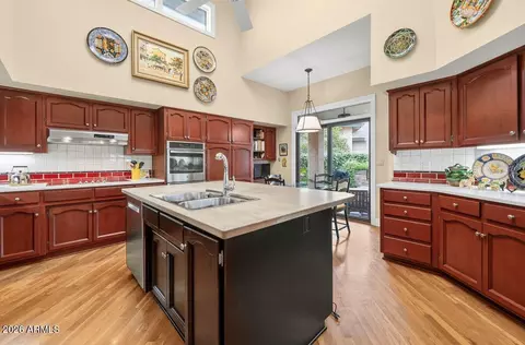 Kitchen - 3142 E Marshall Ave, Phoenix, AZ 85016 photo 1 of 2