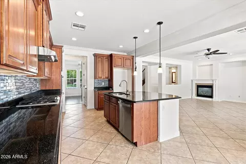 Kitchen - 3668 E Morrison Ranch Pkwy, Gilbert, AZ 85296 photo 4 of 8