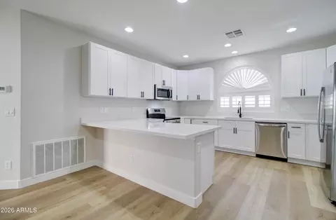 Kitchen - 4747 E Blue Spruce Ln, Gilbert, AZ 85298 photo 1 of 6