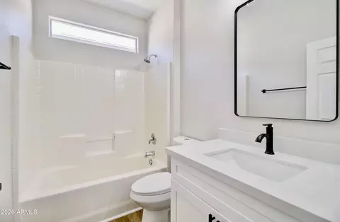 Bath - 4747 E Blue Spruce Ln, Gilbert, AZ 85298 photo 5 of 5