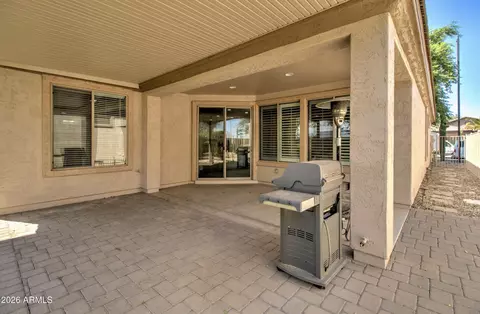Exterior - 4747 E Blue Spruce Ln, Gilbert, AZ 85298 photo 4 of 11