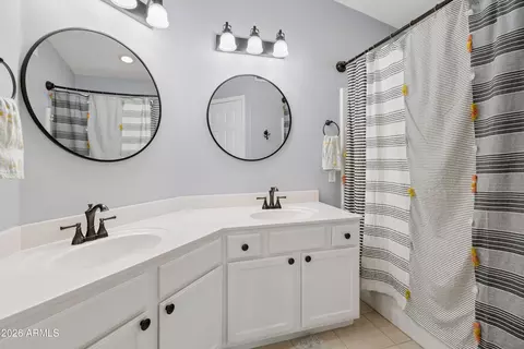 Bath - 1306 E Helena Dr, Phoenix, AZ 85022 photo 1 of 3
