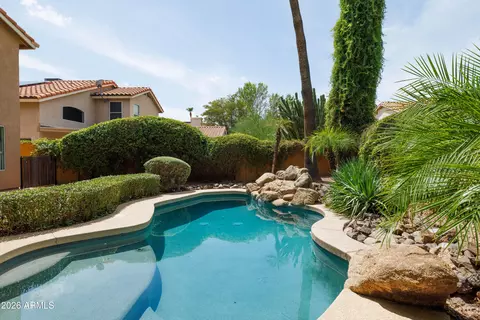 Exterior - 1306 E Helena Dr, Phoenix, AZ 85022 photo 4 of 6
