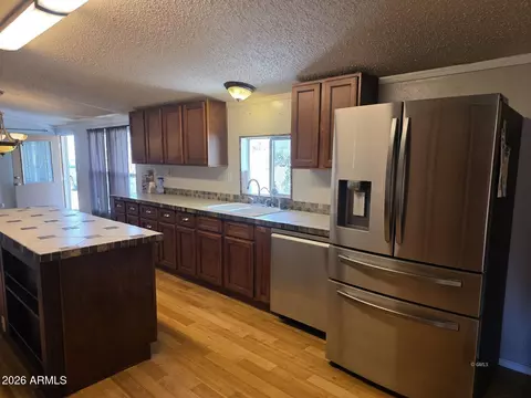 982 E Saguaro Dr, Globe, AZ 85501 photo 9