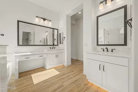 Bath - 2613 E Virginia Cir, Mesa, AZ 85213 photo 2 of 5