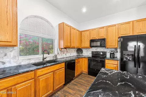 Kitchen - 9513 E Knoll Cir, Mesa, AZ 85207 photo 1 of 2
