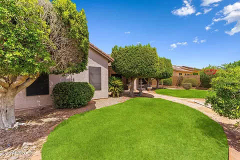 Exterior - 9513 E Knoll Cir, Mesa, AZ 85207 photo 3 of 13