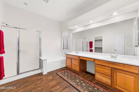 Bath - 9513 E Knoll Cir, Mesa, AZ 85207 photo 3 of 4