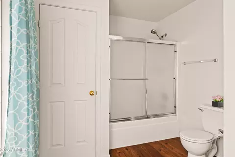 Bath - 1256 E Clifton Ave, Gilbert, AZ 85295 photo 2 of 3