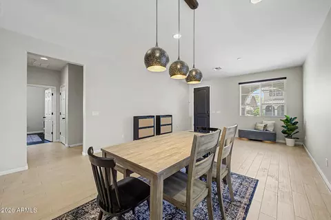 Dining - 3954 E Blue Spruce Ln, Gilbert, AZ 85298 photo 3 of 4