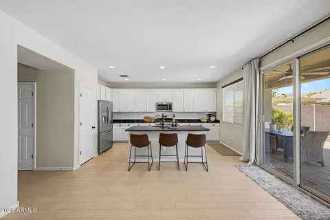 Kitchen - 3954 E Blue Spruce Ln, Gilbert, AZ 85298 photo 1 of 5
