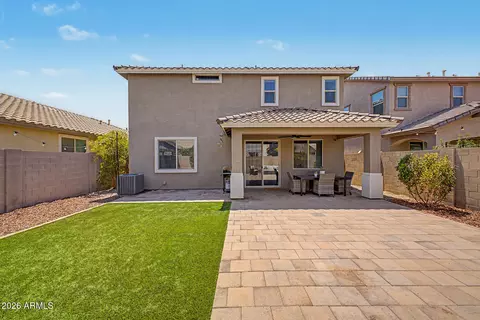 Exterior - 3954 E Blue Spruce Ln, Gilbert, AZ 85298 photo 7 of 9