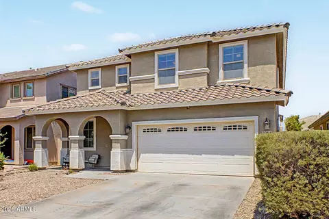 Exterior - 3954 E Blue Spruce Ln, Gilbert, AZ 85298 photo 2 of 9