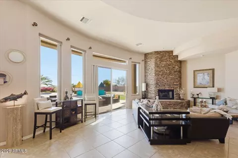 39410 N 7th St, Phoenix, AZ 85086