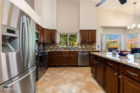 Kitchen - 4531 E Danbury Rd, Phoenix, AZ 85032 photo 2 of 6