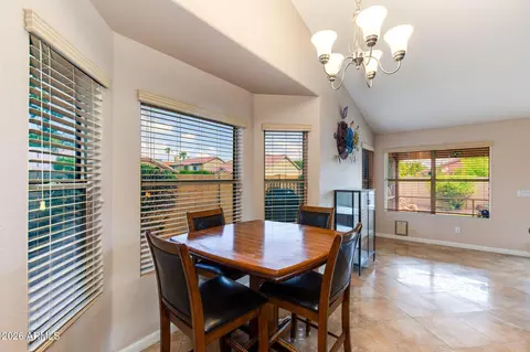 Dining - 4531 E Danbury Rd, Phoenix, AZ 85032 photo 1 of 2