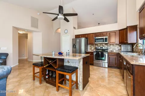 Kitchen - 4531 E Danbury Rd, Phoenix, AZ 85032 photo 5 of 6