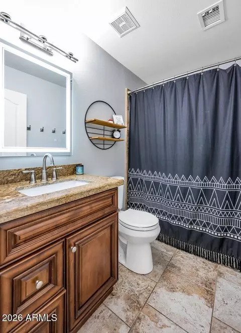 Bath - 4834 E Mossman Rd, Phoenix, AZ 85054 photo 2 of 2