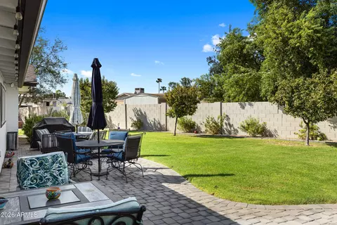 Exterior - 253 S Monterey St, Gilbert, AZ 85233 photo 9 of 15