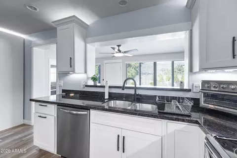 Kitchen - 253 S Monterey St, Gilbert, AZ 85233 photo 3 of 5