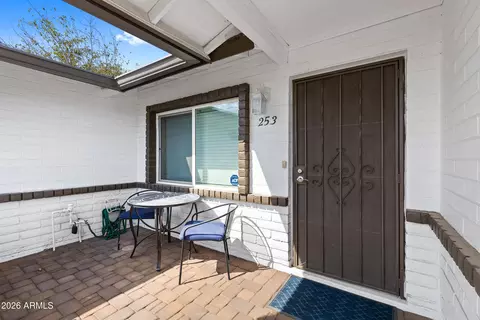 Exterior - 253 S Monterey St, Gilbert, AZ 85233 photo 4 of 15