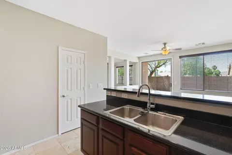 Kitchen - 3726 E Yeager Dr, Gilbert, AZ 85295 photo 4 of 6