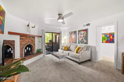 3031 N Civic Center Plz #215, Scottsdale, AZ 85251