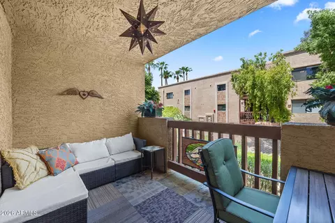 3031 N Civic Center Plz #215, Scottsdale, AZ 85251