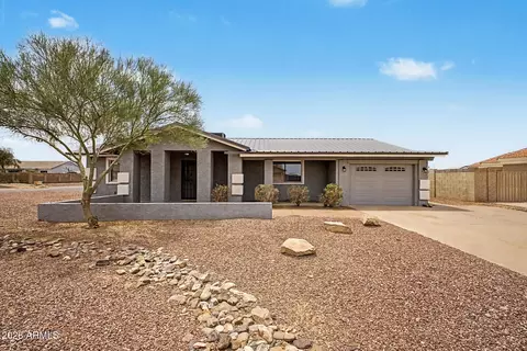 13750 S Calumet Rd, Arizona City, AZ 85123