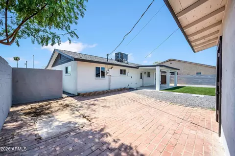 Exterior - 4902 E Granada Rd, Phoenix, AZ 85008 photo 2 of 10