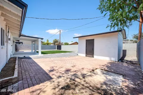 Exterior - 4902 E Granada Rd, Phoenix, AZ 85008 photo 3 of 10