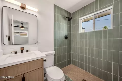 Bath - 4902 E Granada Rd, Phoenix, AZ 85008 photo 2 of 2