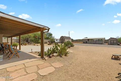 Exterior - 1011 E Maddock Rd, Phoenix, AZ 85086 photo 11 of 14