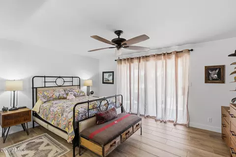 Bedroom - 1011 E Maddock Rd, Phoenix, AZ 85086 photo 2 of 2