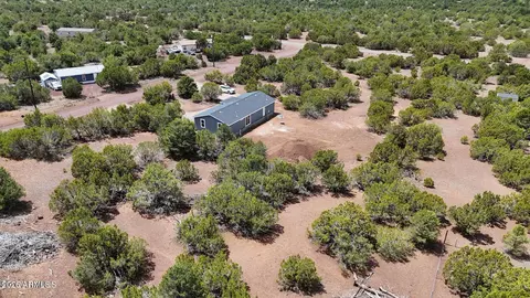 2067 E Spruce St, Williams, AZ 86046 photo 3